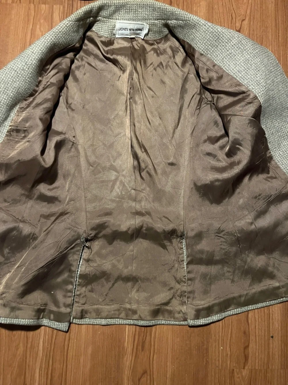 3/$15. Gorgeous Vintage JNY wool blazer 4/6 - Picture 6 of 8